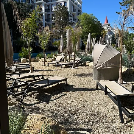 Tranquilo Escapes ساني بيتش