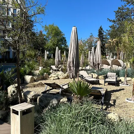 Tranquilo Escapes ساني بيتش