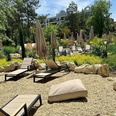 Tranquilo Escapes * サニービーチ