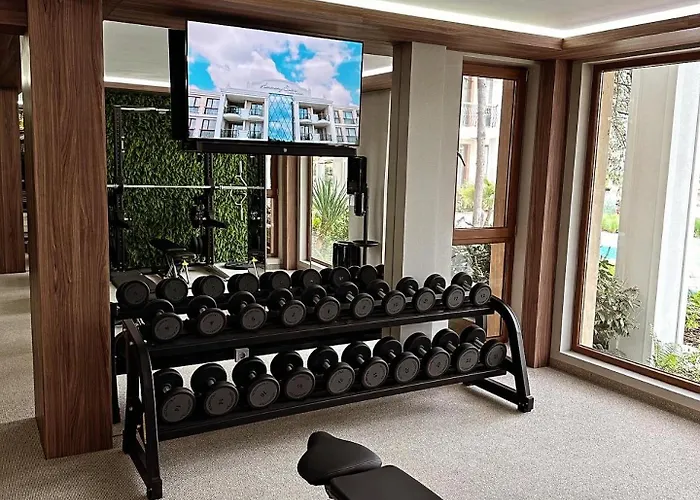 Tranquilo Escapes サニービーチ