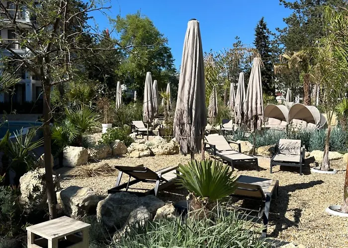 Tranquilo Escapes サニービーチ